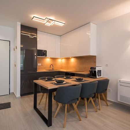 Apartment Astra Zadar Exteriör bild