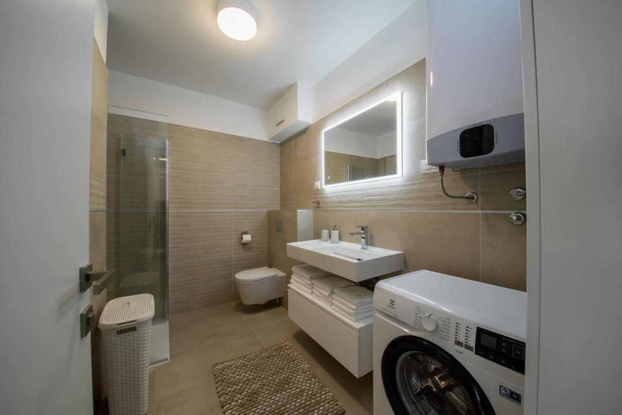 Apartment Astra Zadar Exteriör bild