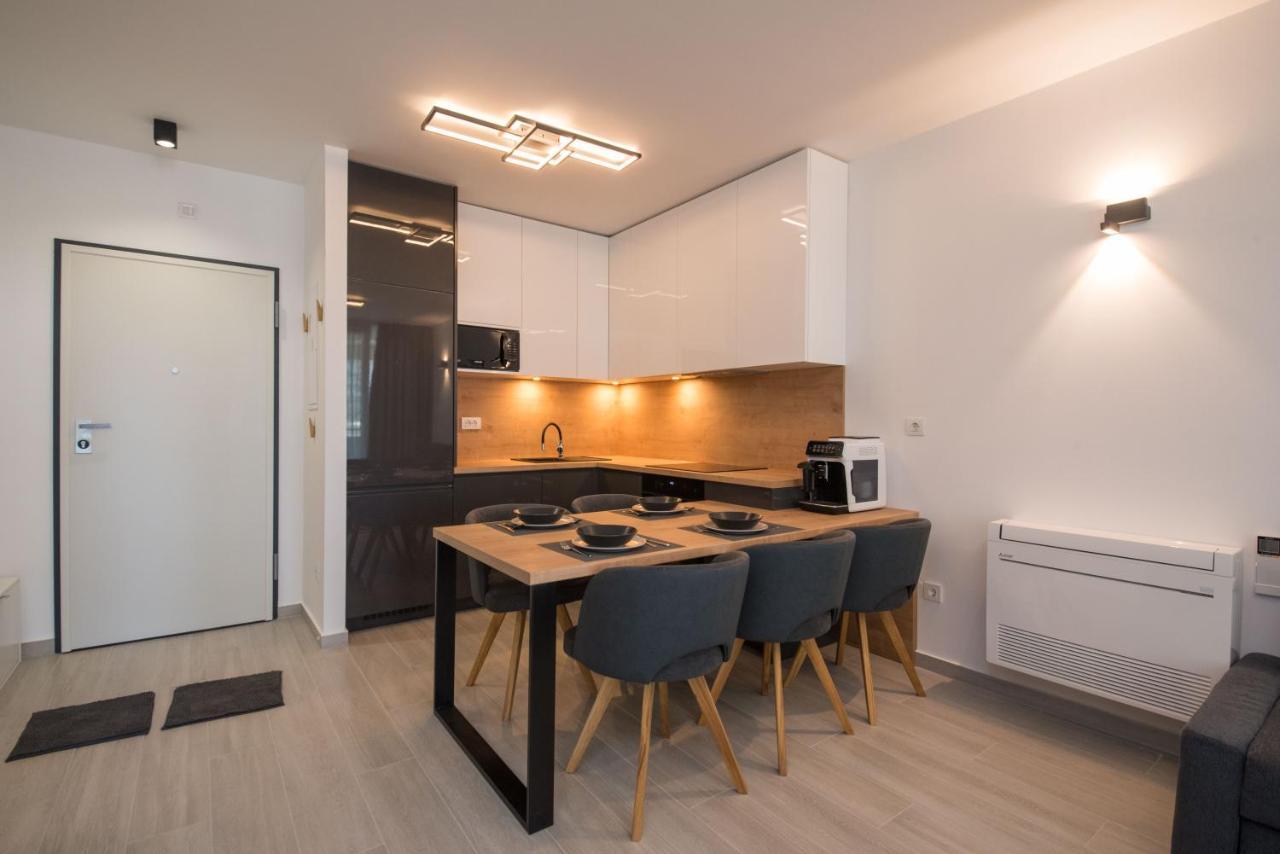 Apartment Astra Zadar Exteriör bild