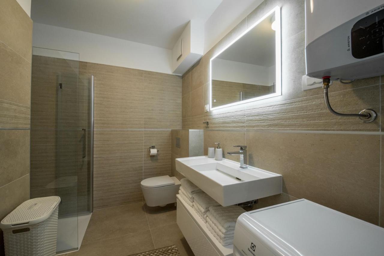 Apartment Astra Zadar Exteriör bild